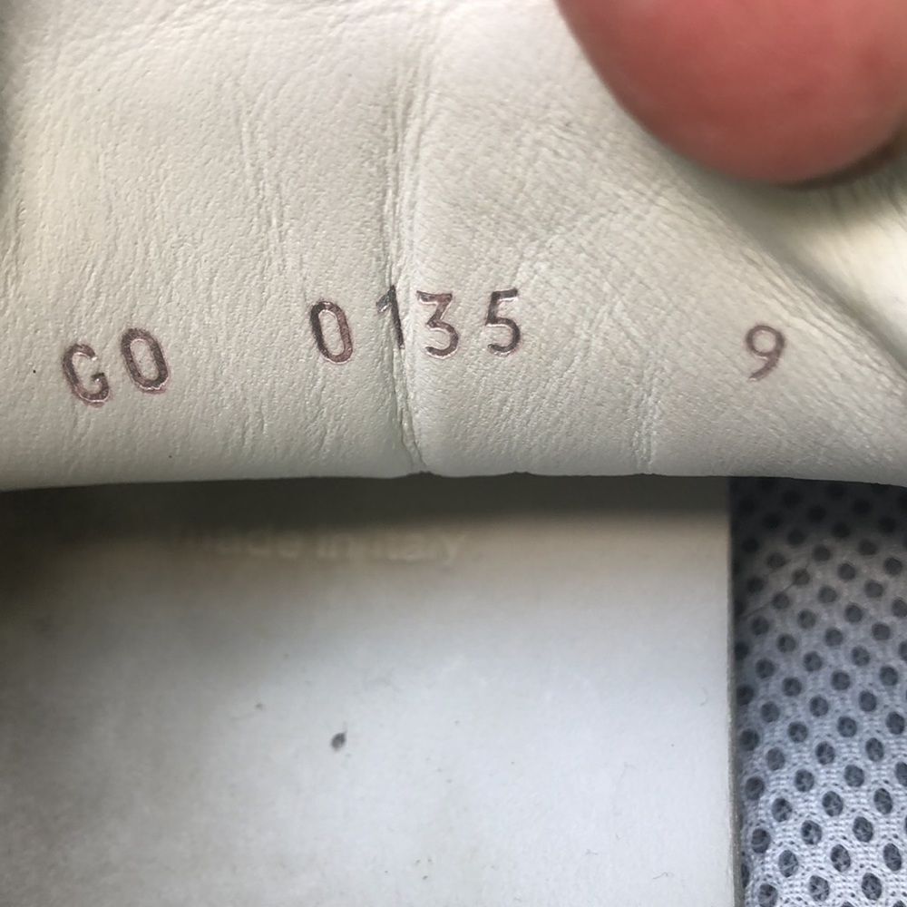 Louis Vuitton Trainers Sneakers - Picture 9 of 10